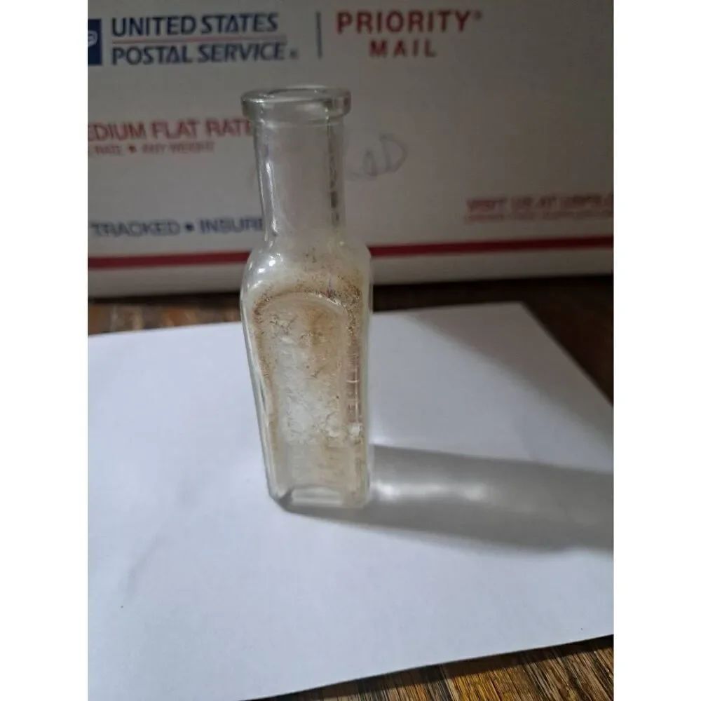 Antique Dr HS Thachers Worm Syrup Chattanooga Glass Apothecary Medicine Bottle